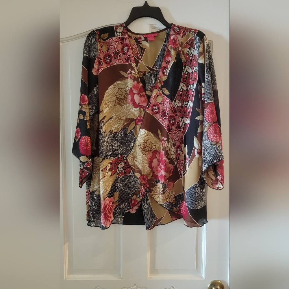Sunny Leigh Boho Kimono Small Multicolored Floral Print